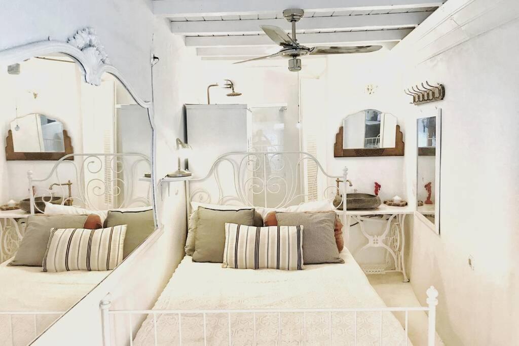 Little Cactus Villa Serifos Town Exterior photo